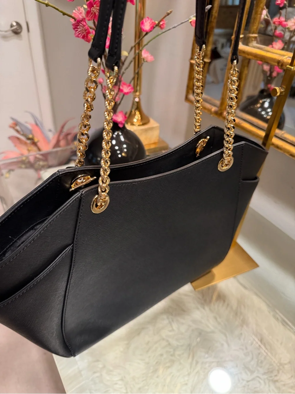 Michael Kors JET SET NWT Black Saffiano Leather Tote with Gold Hardware $558